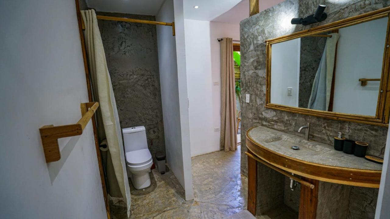 Serenity Hotel เอลนิโด ภายนอก รูปภาพ